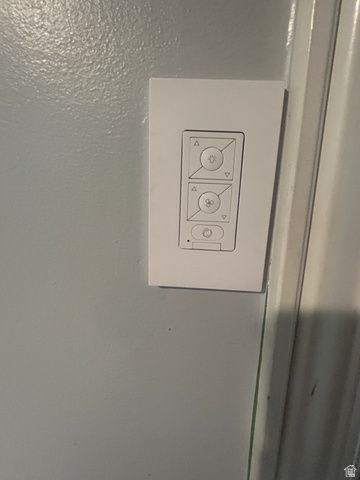 16 W 780 S, Centerville, UT 84014