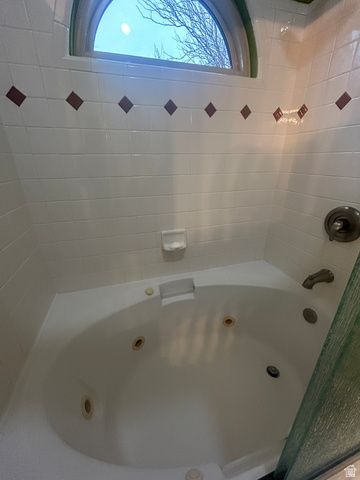 16 W 780 S, Centerville, UT 84014