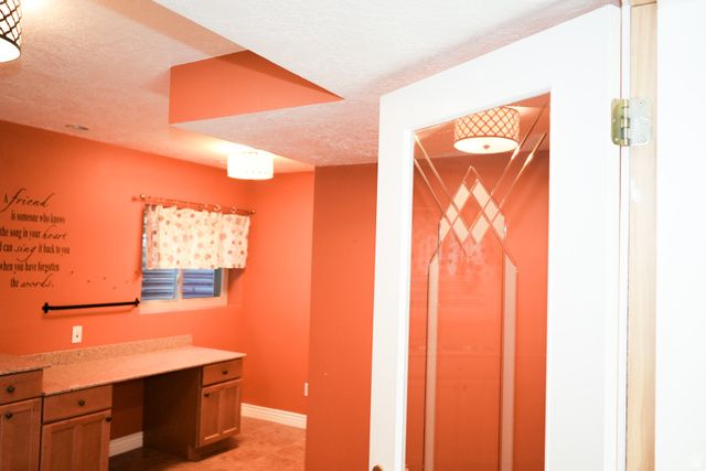 16 W 780 S, Centerville, UT 84014