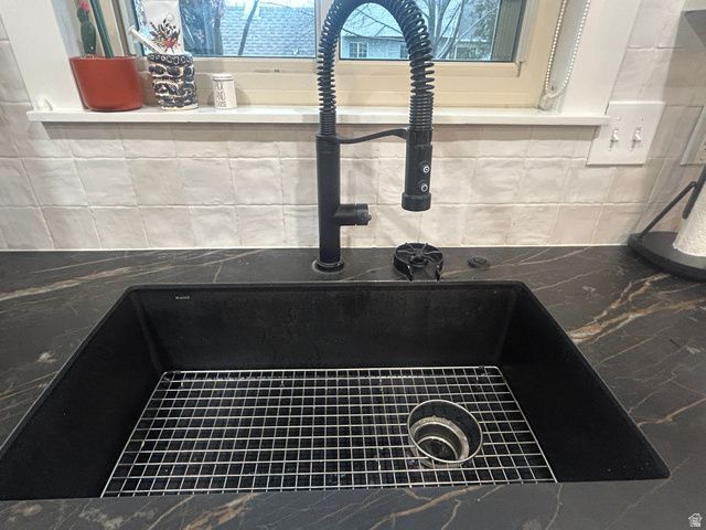 16 W 780 S, Centerville, UT 84014