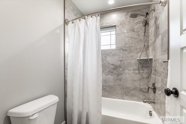 1952 47th Street, Ammon, ID 83401