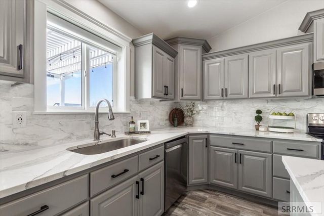 1952 47th Street, Ammon, ID 83401