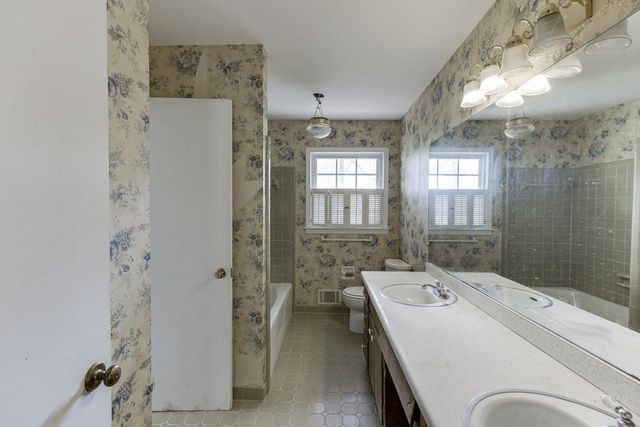 1245 S Shadygrove Court, Stone Mountain, GA 30083