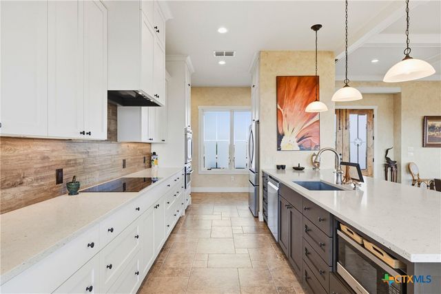 1600 Brushy Ridge Trail, Blanco, TX 78606