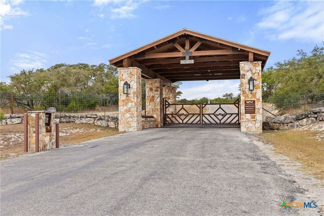 1600 Brushy Ridge Trail, Blanco, TX 78606