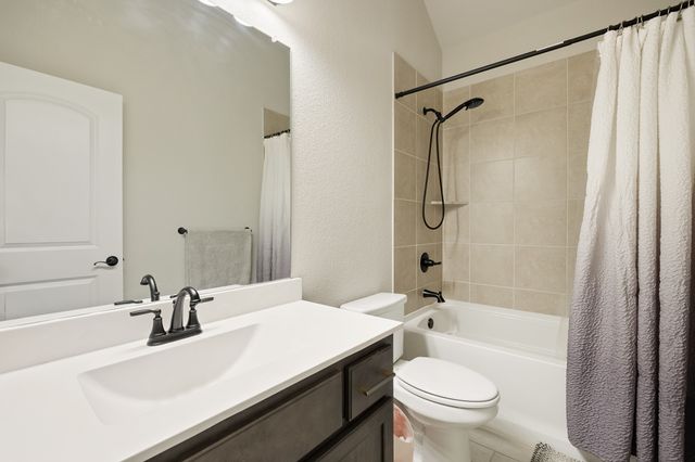 1802 Golden Meadow Court, Cleburne, TX 76033