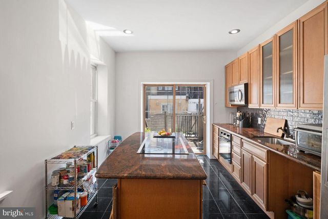 2320 FITZWATER ST, Philadelphia, PA 19146