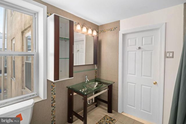 2320 FITZWATER ST, Philadelphia, PA 19146