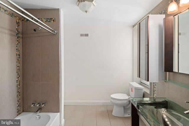 2320 FITZWATER ST, Philadelphia, PA 19146