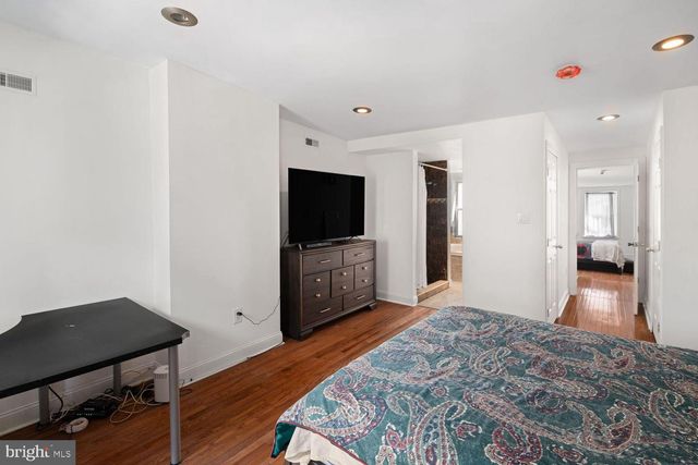 2320 FITZWATER ST, Philadelphia, PA 19146