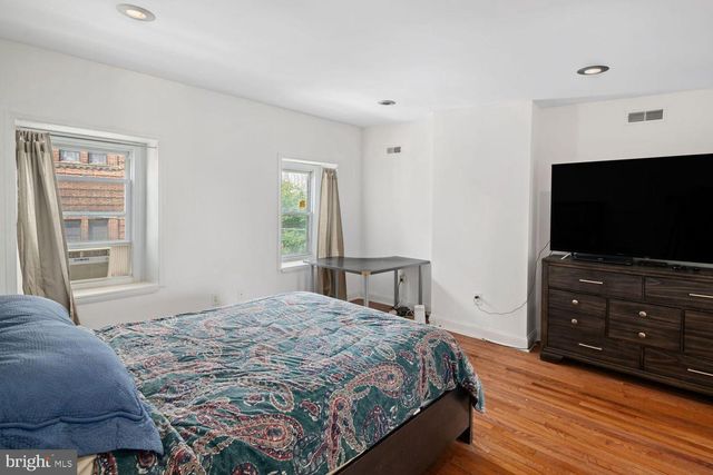 2320 FITZWATER ST, Philadelphia, PA 19146