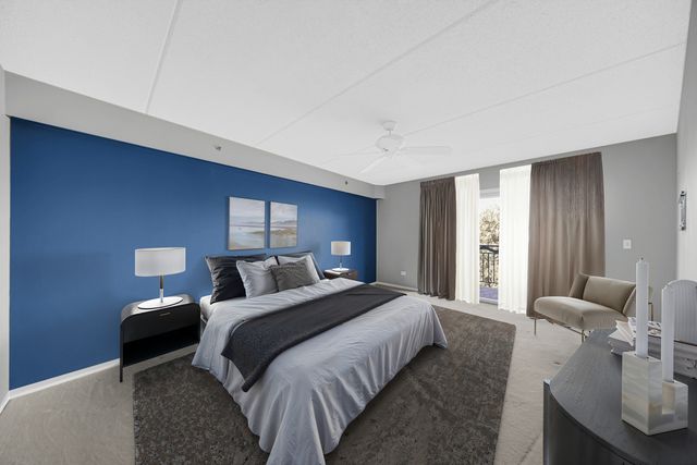 730 Creekside Drive 405C, Mount Prospect, IL 60056