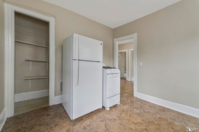 231 W 7th Street, Monroe, MI 48161