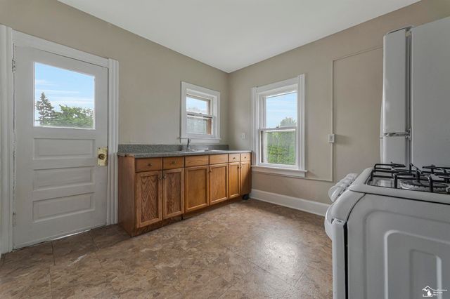 231 W 7th Street, Monroe, MI 48161