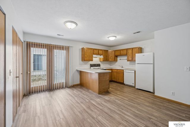 526 Lamont Drive, Lincoln, NE 68528