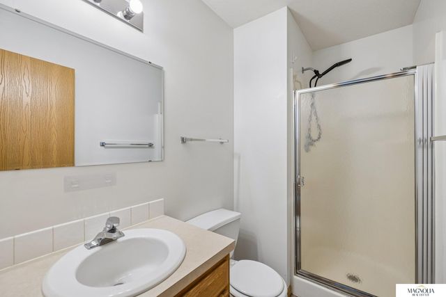 526 Lamont Drive, Lincoln, NE 68528