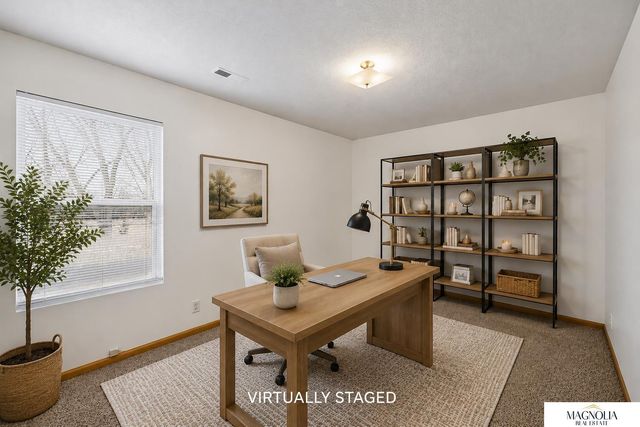 526 Lamont Drive, Lincoln, NE 68528