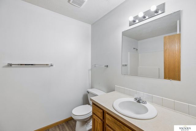 526 Lamont Drive, Lincoln, NE 68528