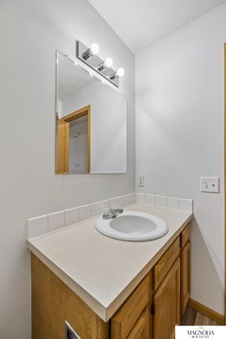 526 Lamont Drive, Lincoln, NE 68528