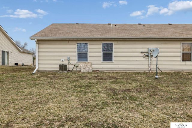 526 Lamont Drive, Lincoln, NE 68528