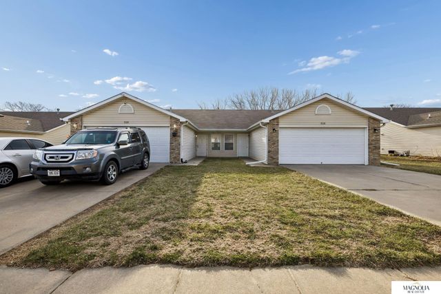 526 Lamont Drive, Lincoln, NE 68528