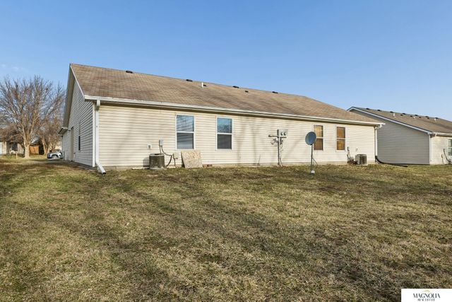 526 Lamont Drive, Lincoln, NE 68528