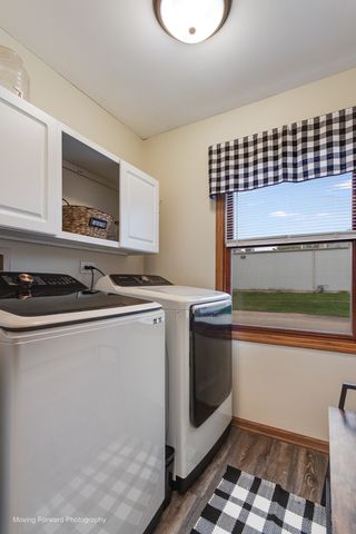 108 S Union Street, Newark, IL 60541