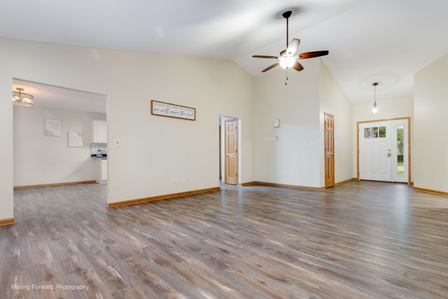 108 S Union Street, Newark, IL 60541
