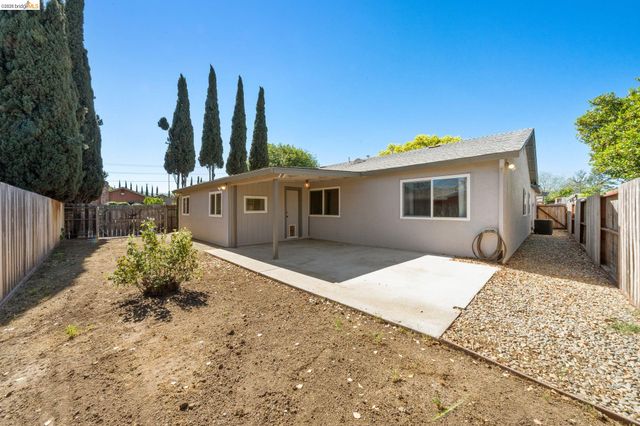 2 Viking Way, Pittsburg, CA 94565