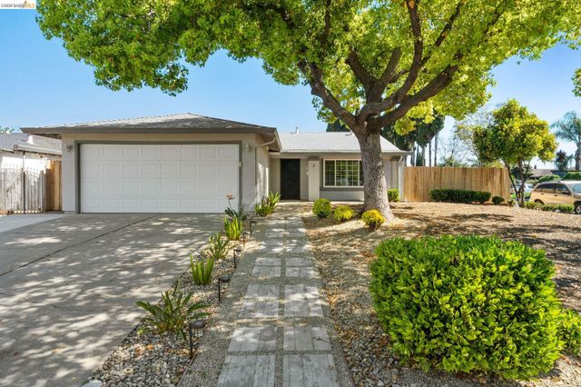 2 Viking Way, Pittsburg, CA 94565
