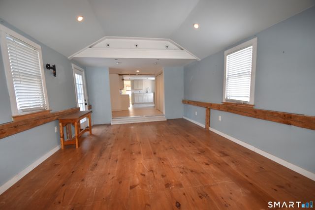 298 Naubuc Avenue, Glastonbury, CT 06033