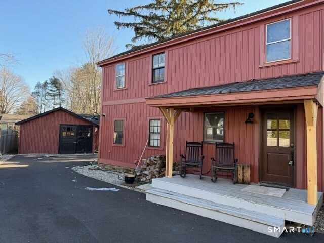 298 Naubuc Avenue, Glastonbury, CT 06033