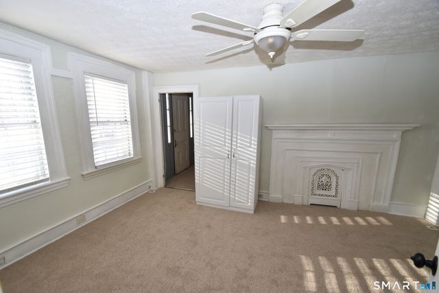 298 Naubuc Avenue, Glastonbury, CT 06033