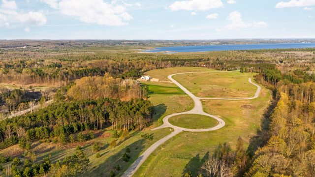 4774 Panorama Drive Nw, Rapid City, MI 49676