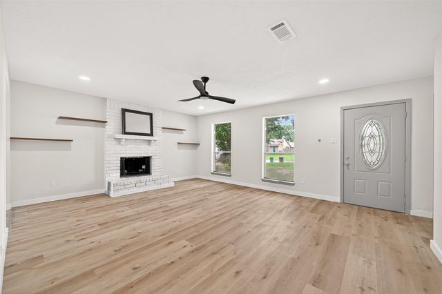 4502 Quailgate Drive, Spring, TX 77373