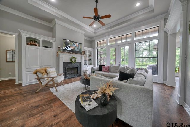 13669 Karah Lane, Lindale, TX 75771