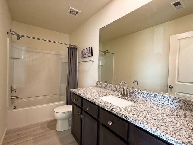 207 Clayton Ave, Keenesburg, CO 80643
