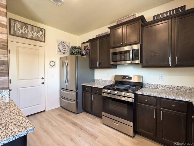 207 Clayton Ave, Keenesburg, CO 80643