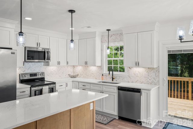 2751 Bridgeport Drive, Winston Salem, NC 27103
