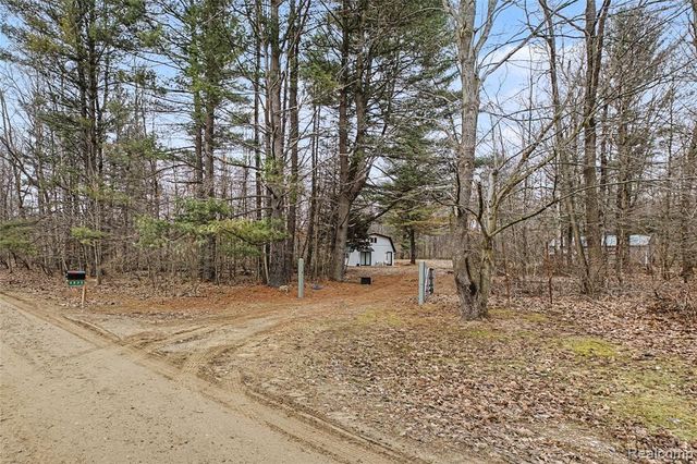 4835 Little Cedar Creek Drive, Attica, MI 48412