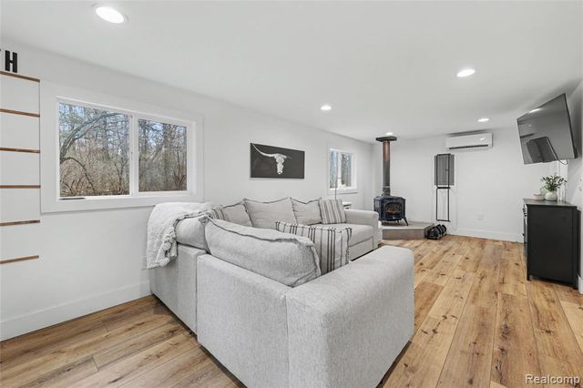 4835 Little Cedar Creek Drive, Attica, MI 48412
