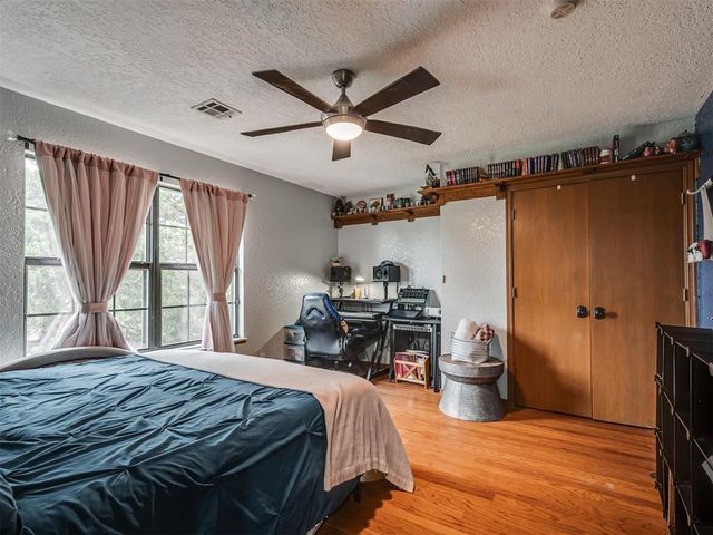 9813 SW 104th Street, Mustang, OK 73064