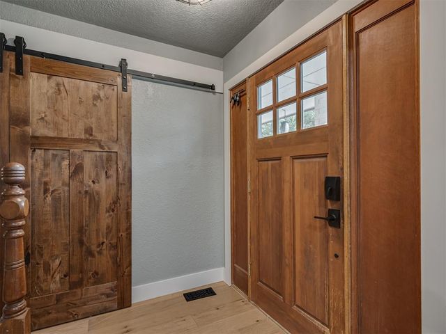 9813 SW 104th Street, Mustang, OK 73064