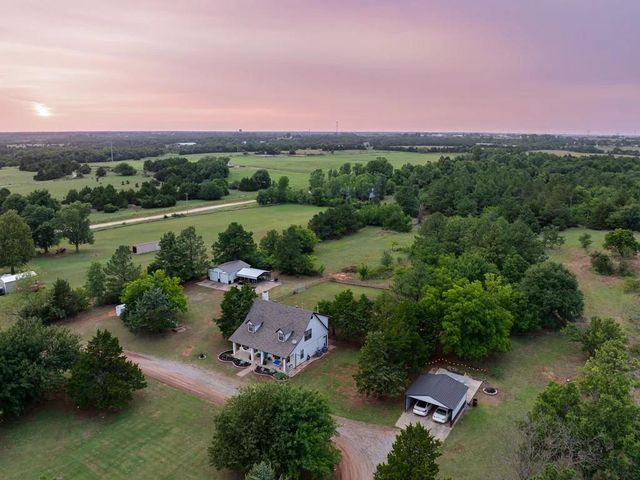 9813 SW 104th Street, Mustang, OK 73064