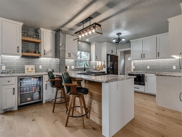 9813 SW 104th Street, Mustang, OK 73064