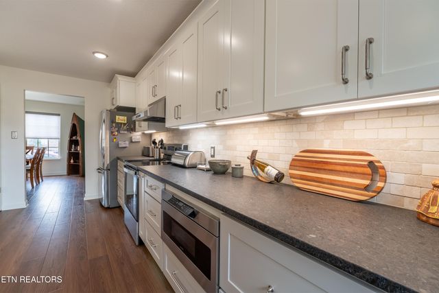 124 Hartford Village Way, Kingston, TN 37763