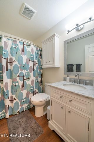 124 Hartford Village Way, Kingston, TN 37763