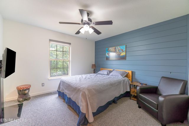 124 Hartford Village Way, Kingston, TN 37763