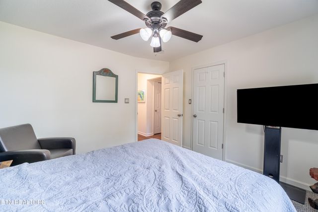 124 Hartford Village Way, Kingston, TN 37763