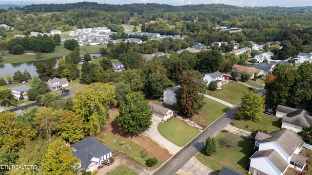 124 Hartford Village Way, Kingston, TN 37763